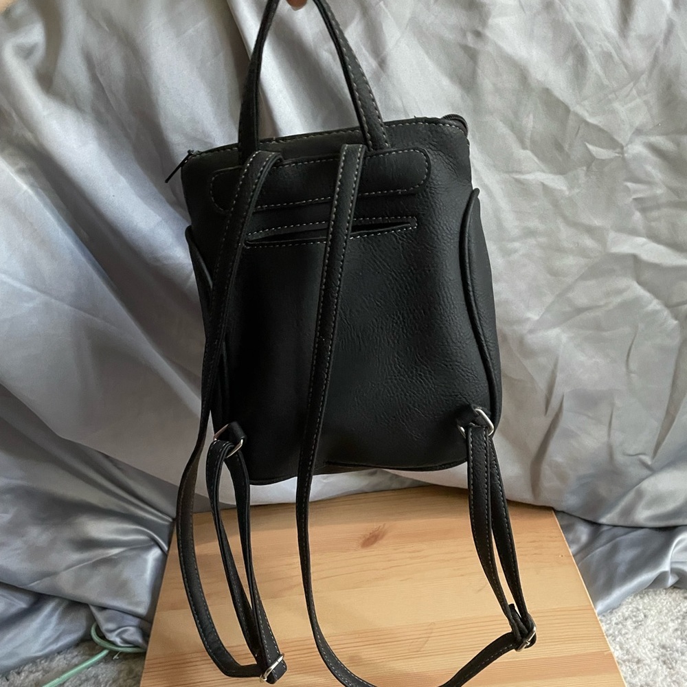 Black leather tiny backpack - Picture 3 of 8
